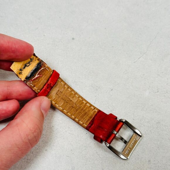 Lacoste Watch Womens 24mm Silver Tone Red Leather Strap New Battery FLAWED READ - Picture 7 of 11